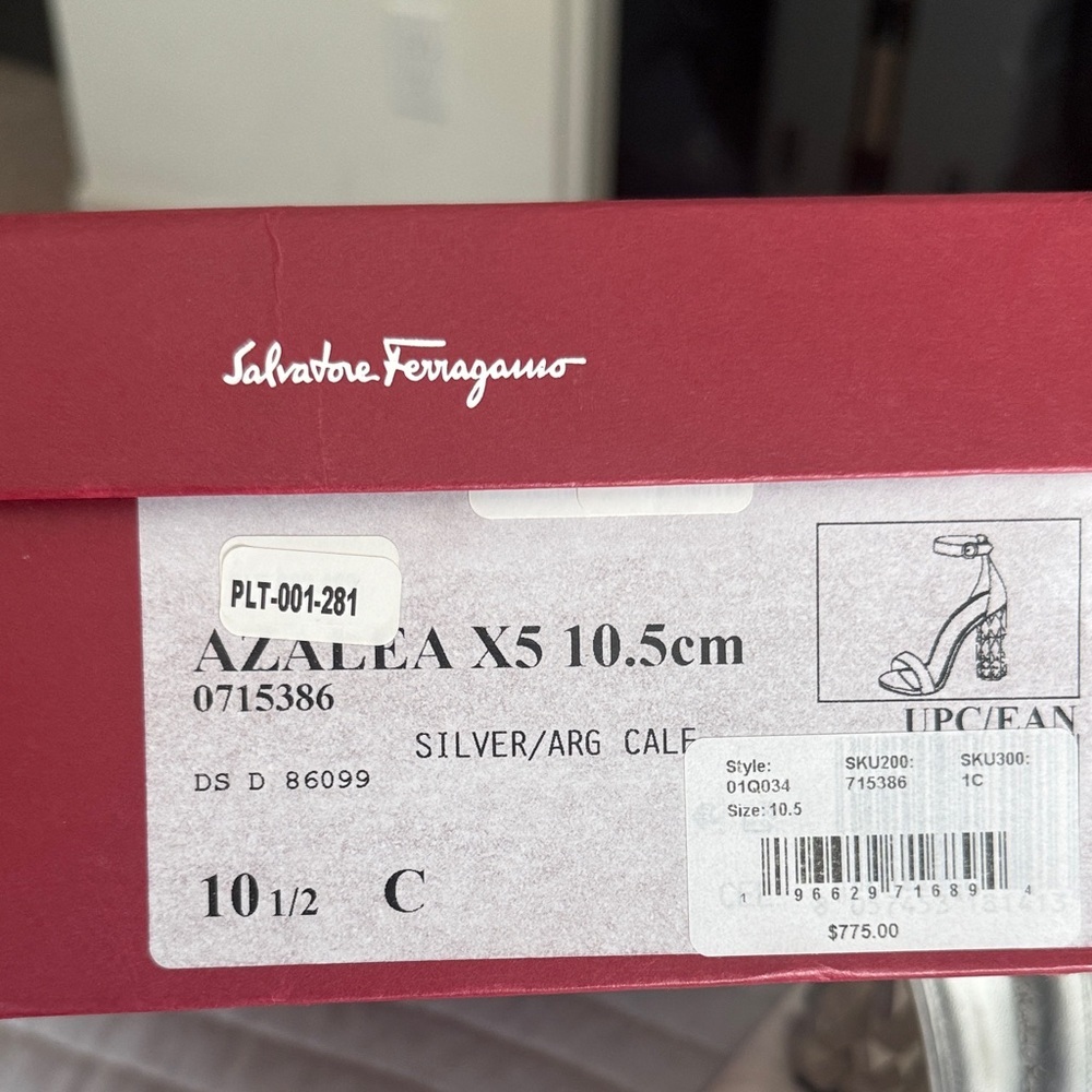 Salvatore Ferragamo Shiny Silver Heels - Picture 5 of 6